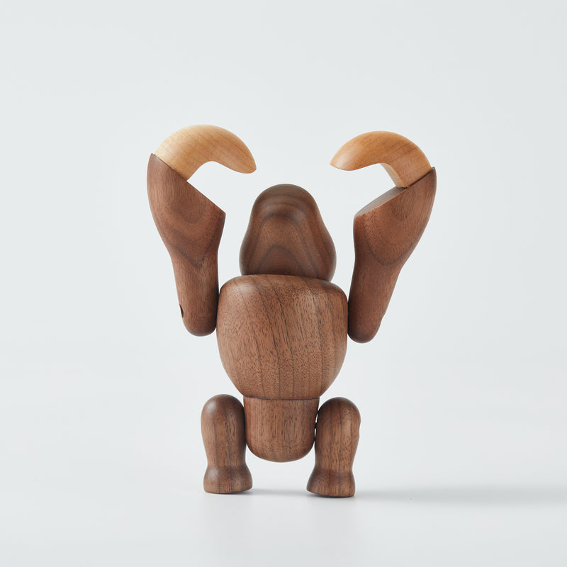 CraftsWP Wooden Gorilla Toy: Nordic Miniature King Kong